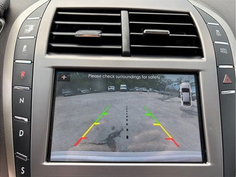 Used 2018 Lincoln MKZ Select w/ Select Plus Package FWD image 29
