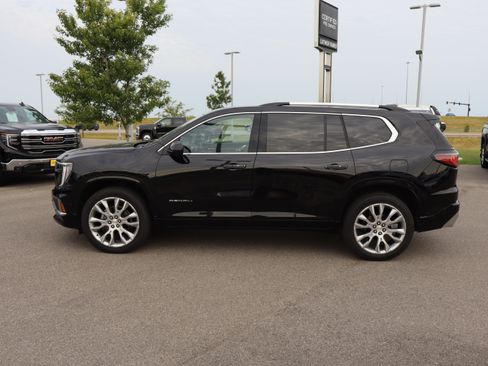 Used 2024 GMC Acadia Denali w/ Super Cruise Package AWD/4WD image 4