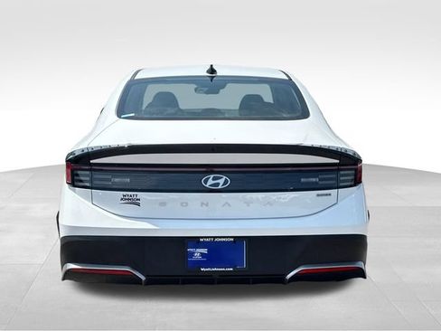New 2026 Hyundai Sonata Blue FWD image 4