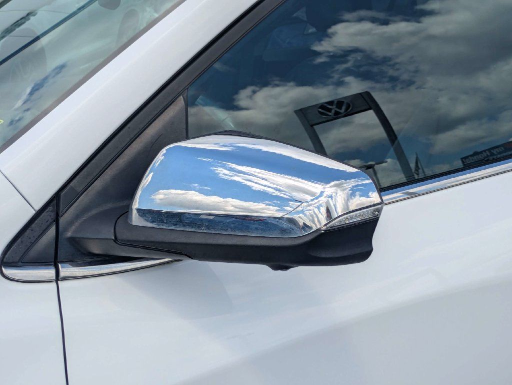 Used 2021 Chevrolet Equinox Premier FWD image 13