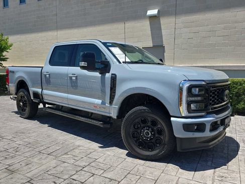 Used 2025 Ford F250 Lariat w/ Lariat Ultimate Package AWD/4WD image 31