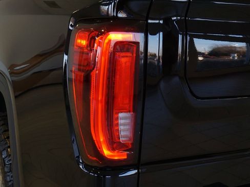 Certified 2022 GMC Sierra 1500 Denali image 36