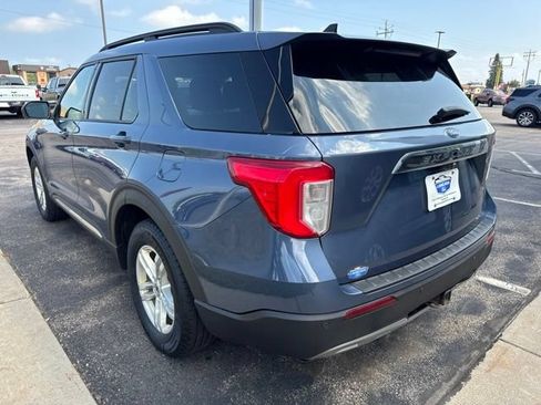 Used 2021 Ford Explorer XLT w/ Equipment Group 202A AWD/4WD image 5