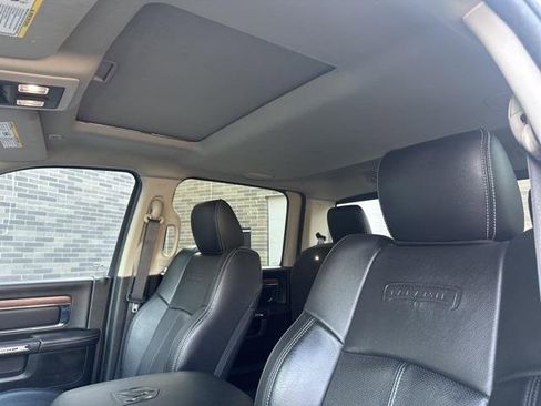 Used 2018 RAM 2500 Laramie image 17