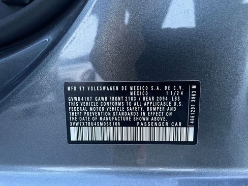 Used 2025 Volkswagen Jetta SE image 29