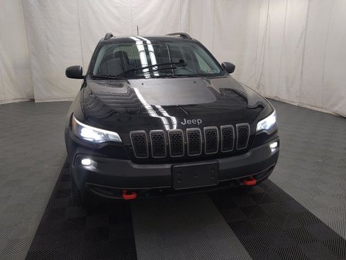 Used 2019 Jeep Cherokee Trailhawk AWD/4WD image 14