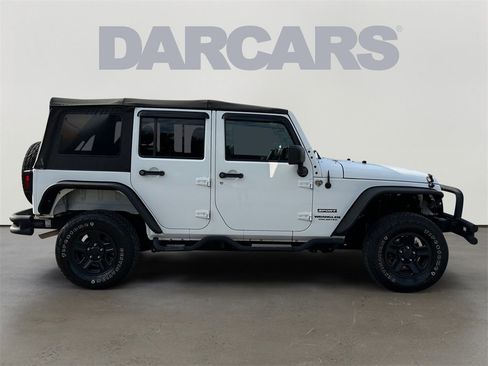 Used 2016 Jeep Wrangler Unlimited Sport image 8