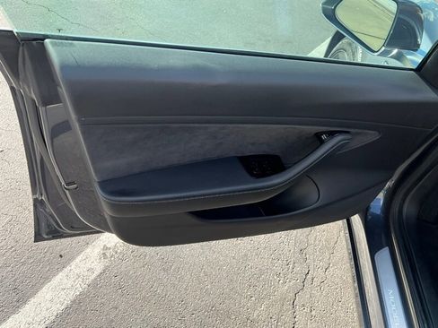 Used 2019 Tesla Model 3 Long Range image 18