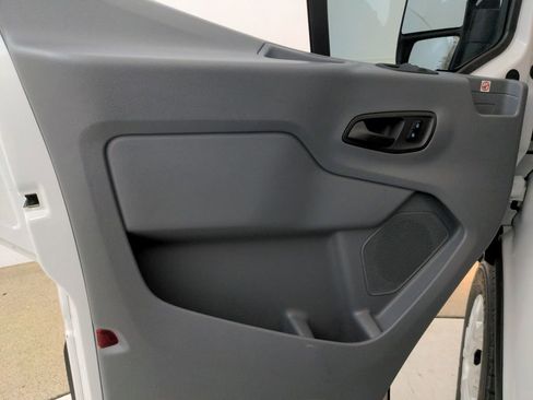 Used 2019 Ford Transit 350 XLT image 33