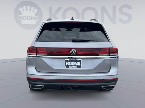 Used 2024 Volkswagen Atlas SE image 5