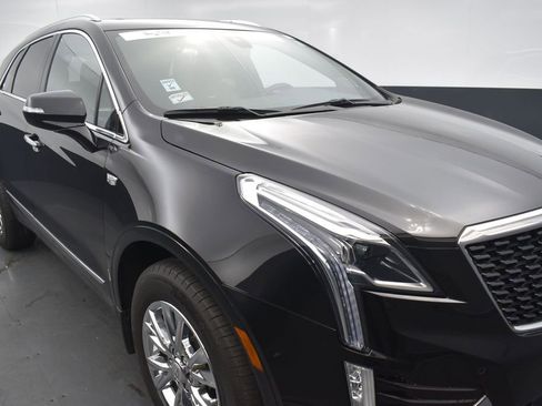 Certified 2023 Cadillac XT5 Premium Luxury AWD/4WD image 32