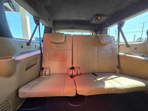 Used 2019 Cadillac Escalade ESV Platinum image 26