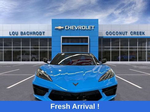 Used 2021 Chevrolet Corvette Stingray Premium Conv w/ Z51 Performance Package RWD image 3