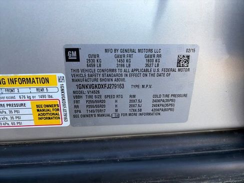 Used 2015 Chevrolet Traverse LT w/ Style and Technology Package image 46