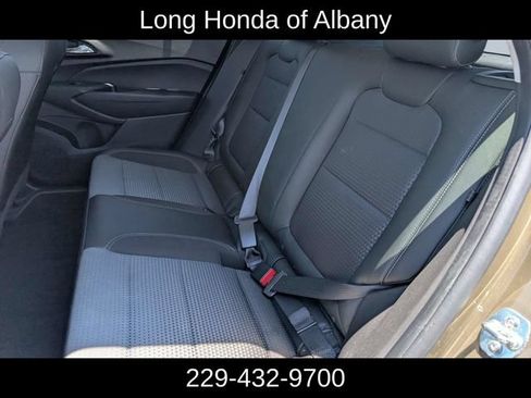 Used 2024 Chevrolet Trax LT FWD image 16
