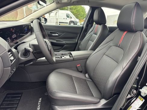 New 2026 Nissan Sentra SR w/ SR Premium Package FWD image 9