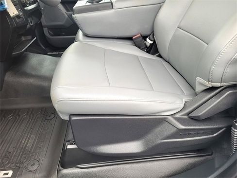 Used 2023 Ford F150 XL image 14