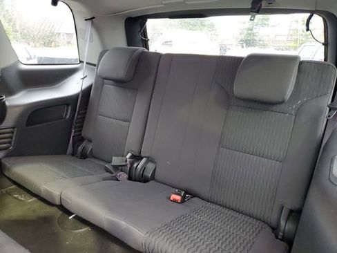 Used 2016 GMC Yukon SLE w/ Convenience Package AWD/4WD image 30