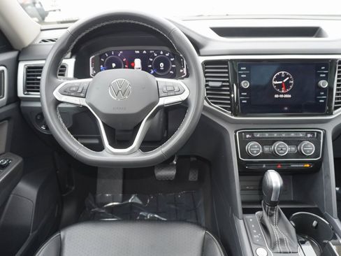 Used 2022 Volkswagen Atlas SE image 12