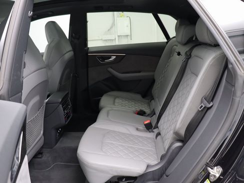 Used 2020 Audi SQ8 Premium Plus image 28