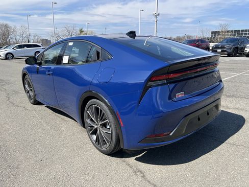 New 2026 Toyota Prius XLE image 6