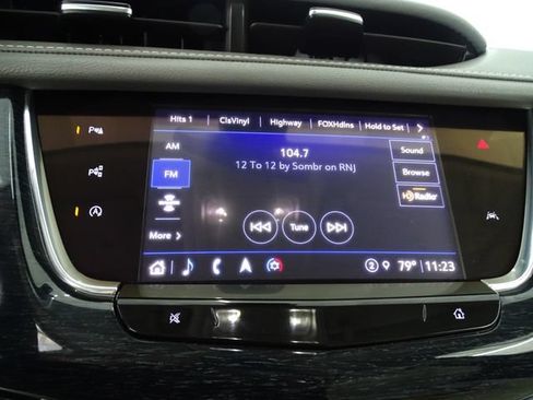 Used 2023 Cadillac XT6 Premium Luxury w/ Technology Package AWD/4WD image 16