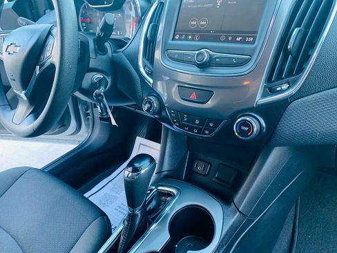 Used 2019 Chevrolet Cruze LS 4dr Sedan CVT image 21