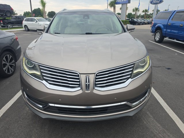 Used 2018 Lincoln MKX Reserve FWD image 2