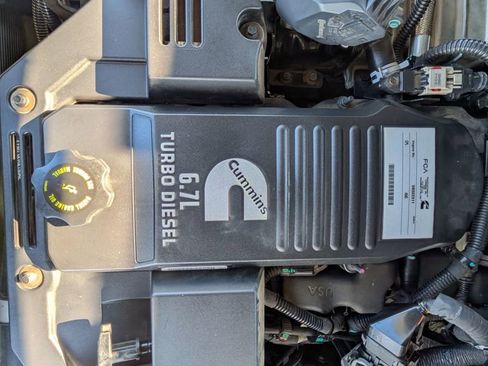 Used 2020 RAM 2500 Laramie image 34