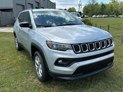 New 2025 Jeep Compass Latitude w/ Convenience Group