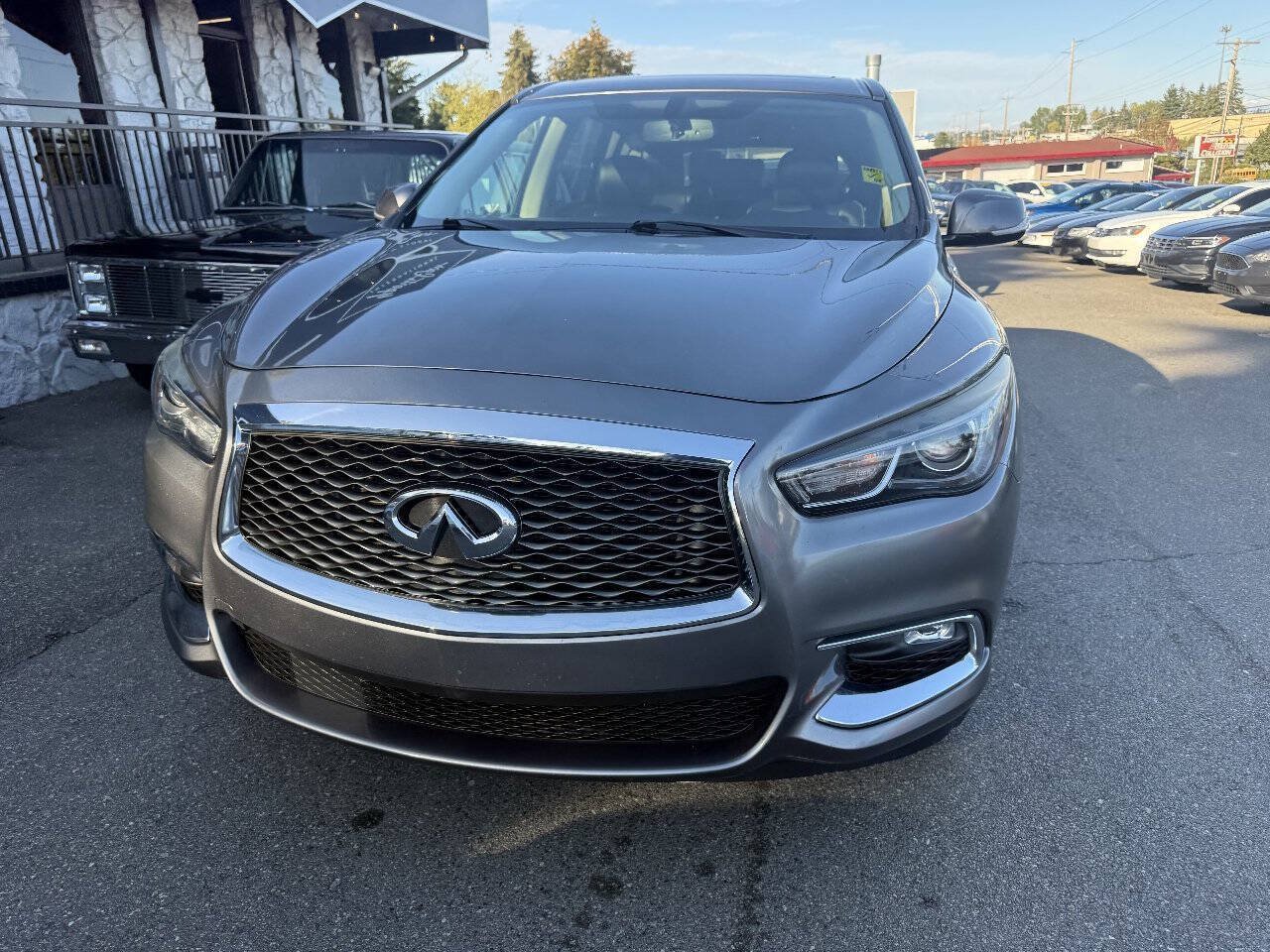 Used 2018 INFINITI QX60 FWD image 3