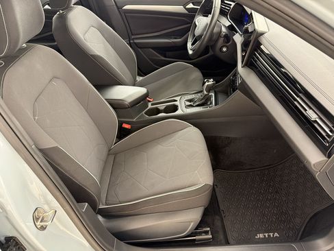Used 2026 Volkswagen Jetta Sport FWD image 21