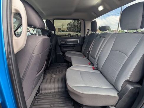 Used 2023 RAM 1500 Classic SLT w/ SLT Plus D￩cor Group AWD/4WD image 41