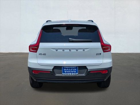 New 2026 Volvo XC40 B5 Plus w/ Protection Package Premier image 5
