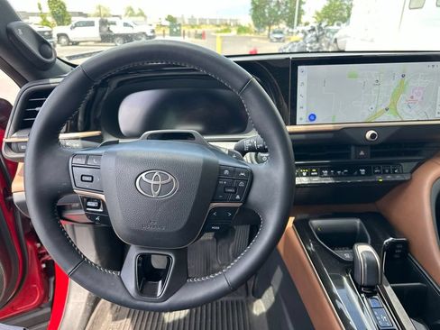 Used 2025 Toyota Crown Signia w/ Advanced Technology Package AWD/4WD image 14