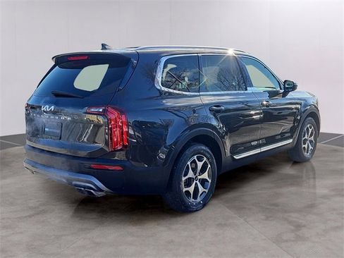 Used 2022 Kia Telluride EX image 4