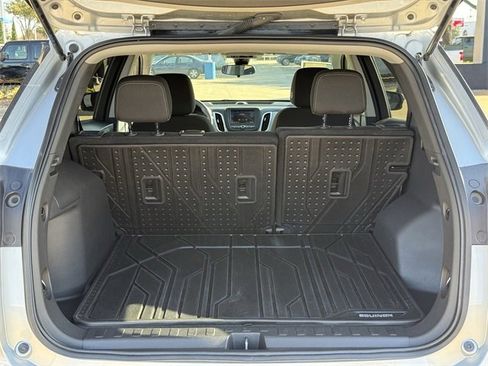 Certified 2021 Chevrolet Equinox LS w/ LS Convenience Package image 31