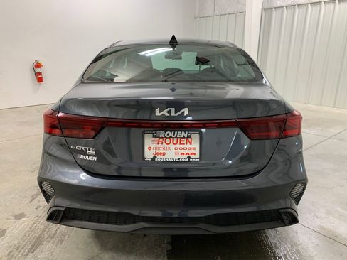 Used 2024 Kia Forte LX image 6