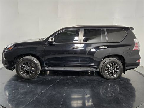 Used 2021 Lexus GX 460 Premium image 3