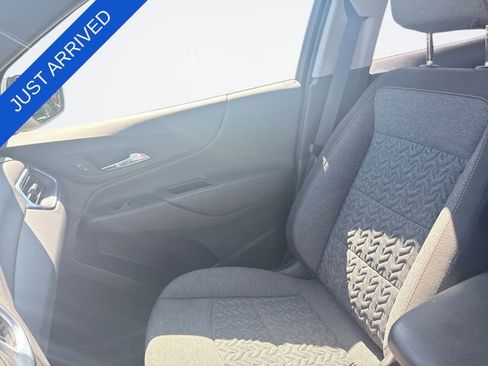 Used 2024 Chevrolet Equinox LT FWD image 25