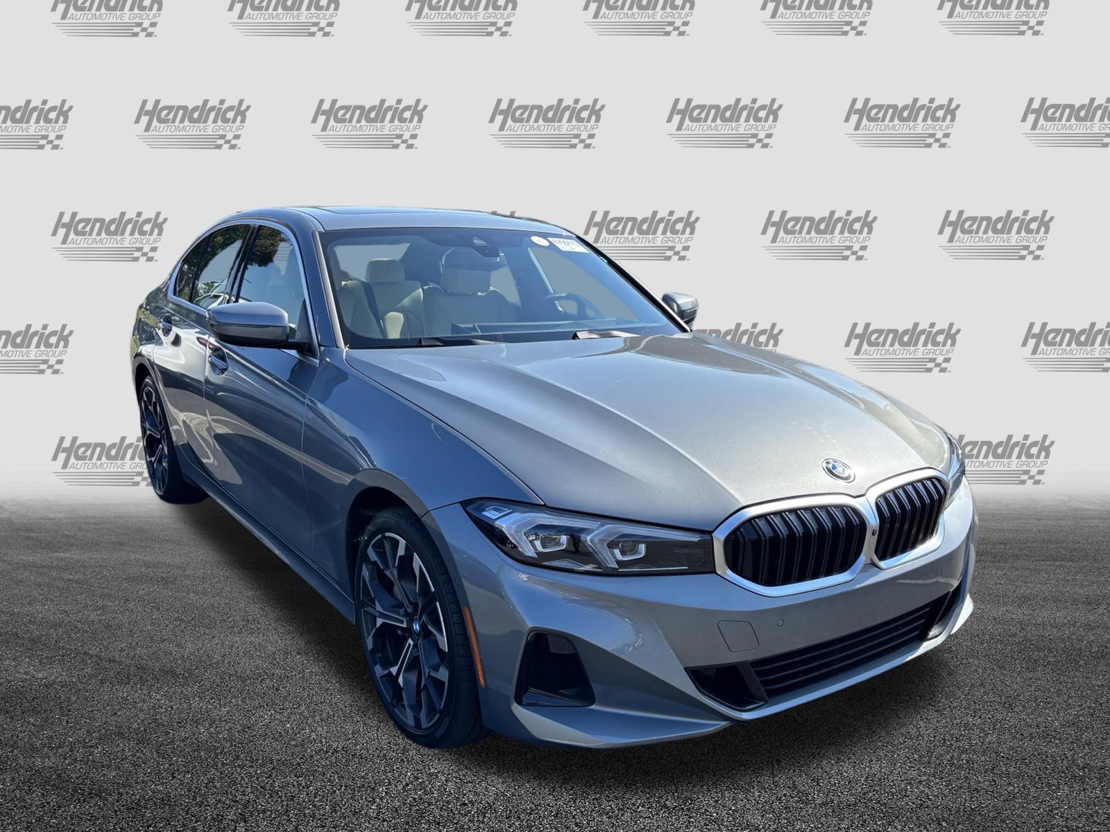 Certified 2025 BMW 330i Sedan RWD image 2
