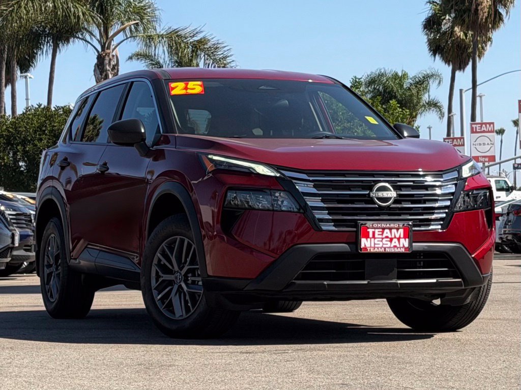 Certified 2025 Nissan Rogue S FWD image 2