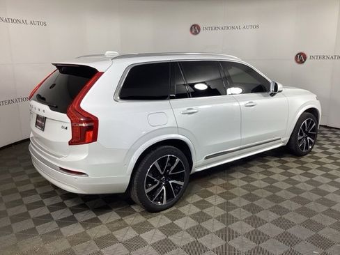 Used 2024 Volvo XC90 B6 Ultimate w/ Protection Package Premier image 5