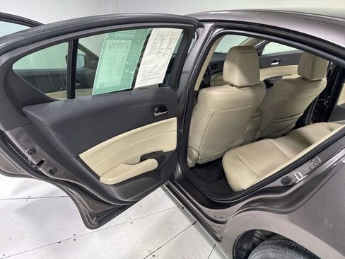 Used 2014 Acura ILX w/ Technology Package FWD image 25