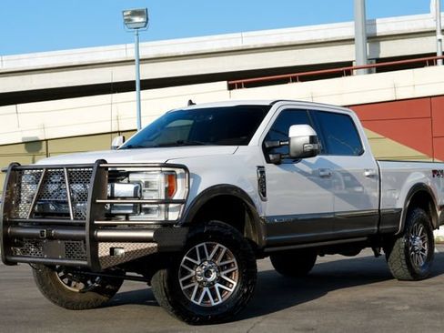 Used 2019 Ford F250 King Ranch w/ King Ranch Ultimate Package AWD/4WD image 7