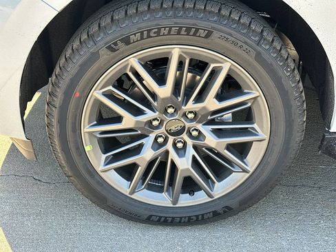 New 2026 Ford Expedition Max Platinum AWD/4WD image 3