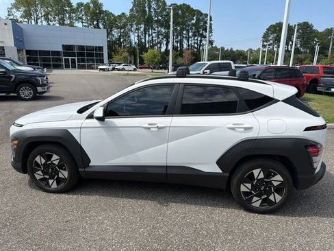 Certified 2024 Hyundai Kona SEL FWD image 9