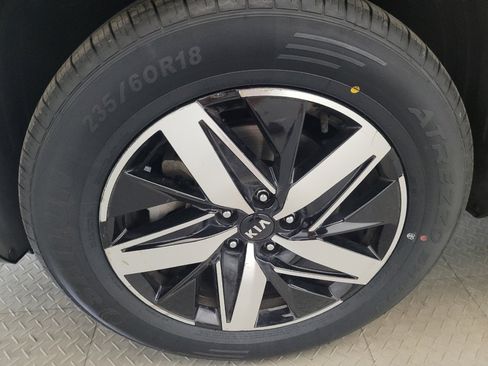 Used 2021 Kia Sorento EX AWD/4WD image 31