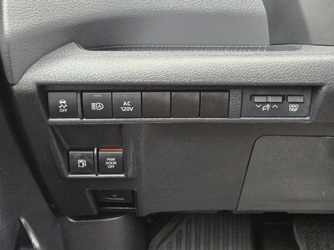 Used 2024 Toyota Sienna XLE Woodland Edition image 24