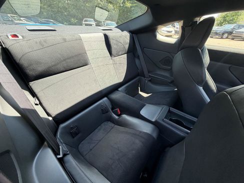 Used 2024 Toyota GR86 Premium RWD image 30